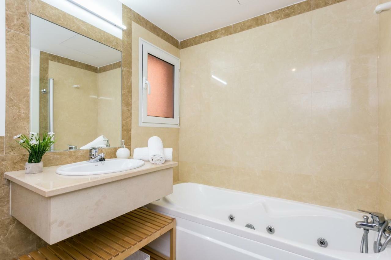 Litoral Mar Dream 17, Beach Front, Free Wi-Fi, Private Parking, Pool Portimao Bagian luar foto